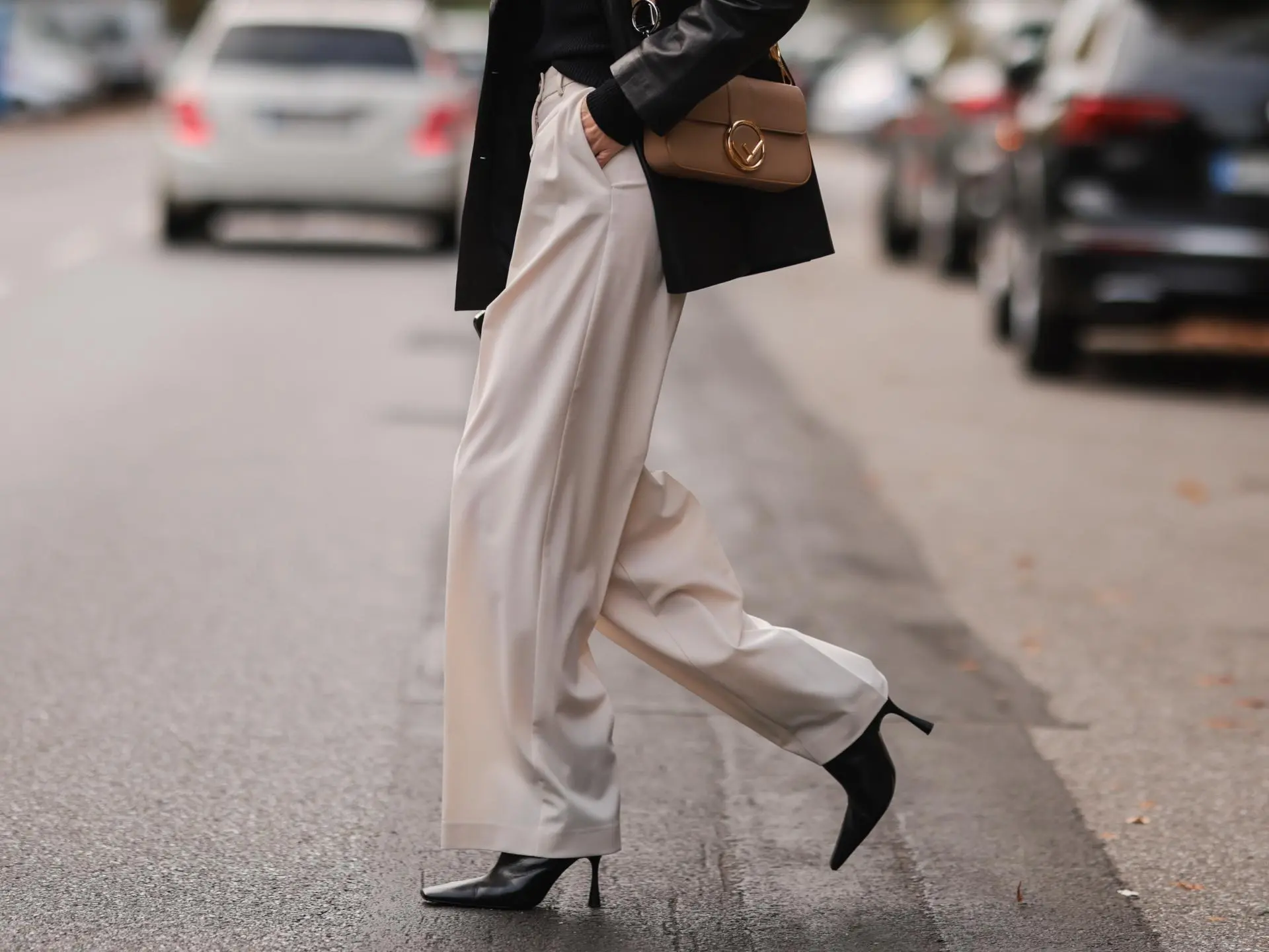 Marie Lund Verkaufs -Marie Lund Verkaufs modetrend 2022 weite hose